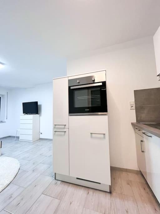 Neu Sanierte Einzimmerwohnung * Bad Nauheim